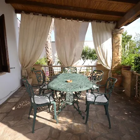 Felline In Bed&Breakfast Dimora Di Charme El Salento Exterior foto