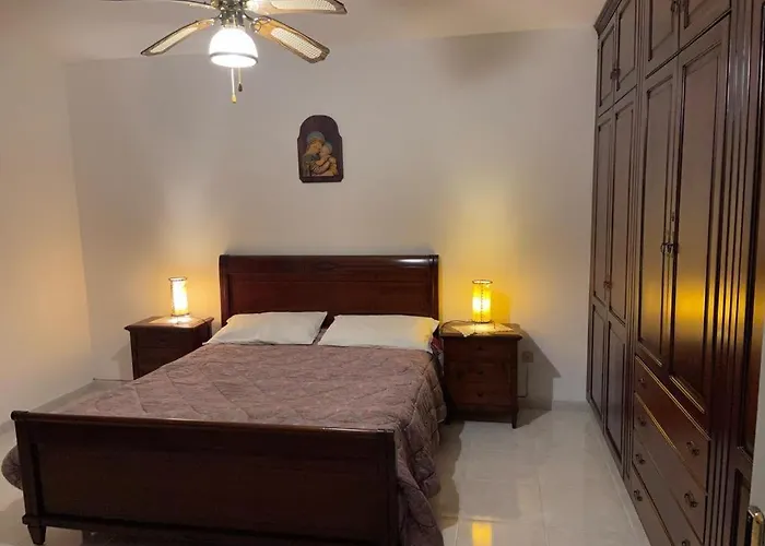 Felline In Bed&Breakfast